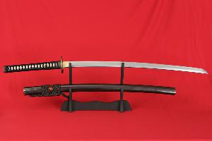 Katana-KYOSHI-z-ocele-AISI-1095-a-realnym-hamonem-od-f-Kawashima