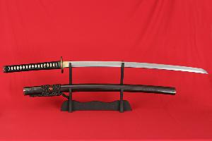 Katana-KYOSHI-z-ocele-AISI-1095-a-realnym-hamonem-od-f-Kawashima