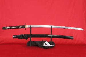 Katana-SACHI-z-ocele-AISI-1095-od-firmy-Kawashima-a-realnym-hamonem