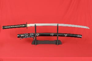 Katana-TOMOMI-z-prekladane-oceli-od-firmy-Kawashima