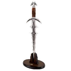 Kit-Rae-Navros-Dagger