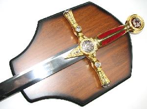 Masonsky-mec-s-plaketou