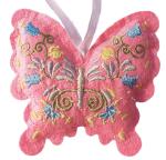 Vysivana-dekorace---ruzovy-motyl