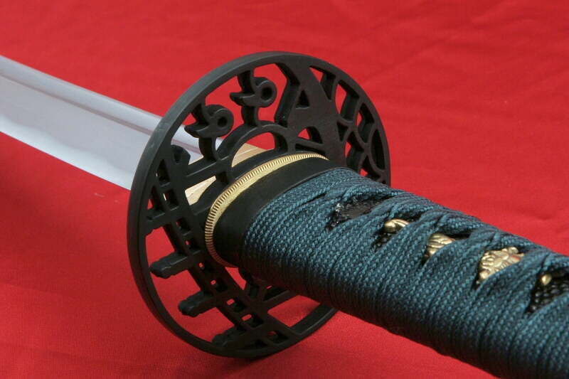 foto Katana DOREI z ocele AISI 1045 Hi-carbon steel od f. Kawashima a imitací hamonu