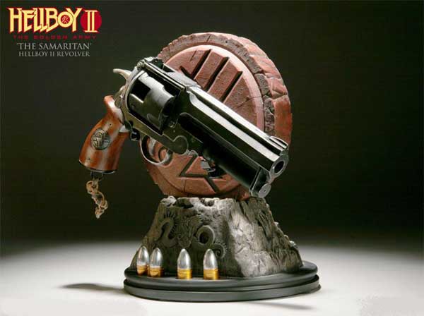 foto Hellboy II The Samaritan Pistol
