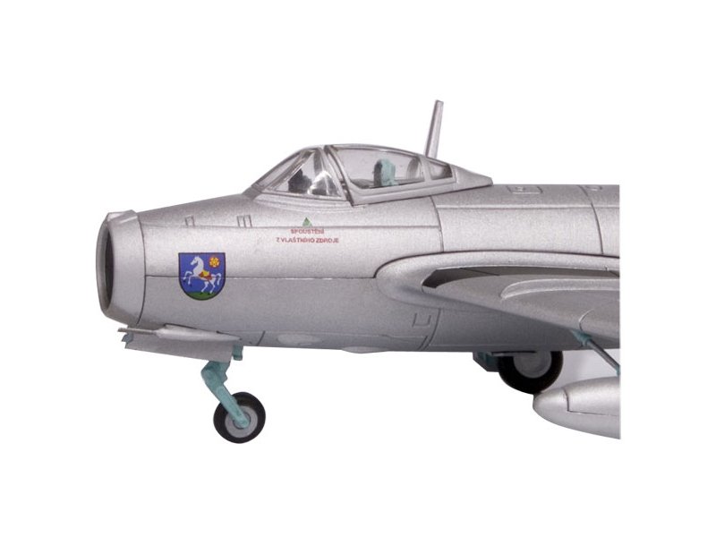foto HobbyMaster - MIG-15 bis R, Czech Air Force