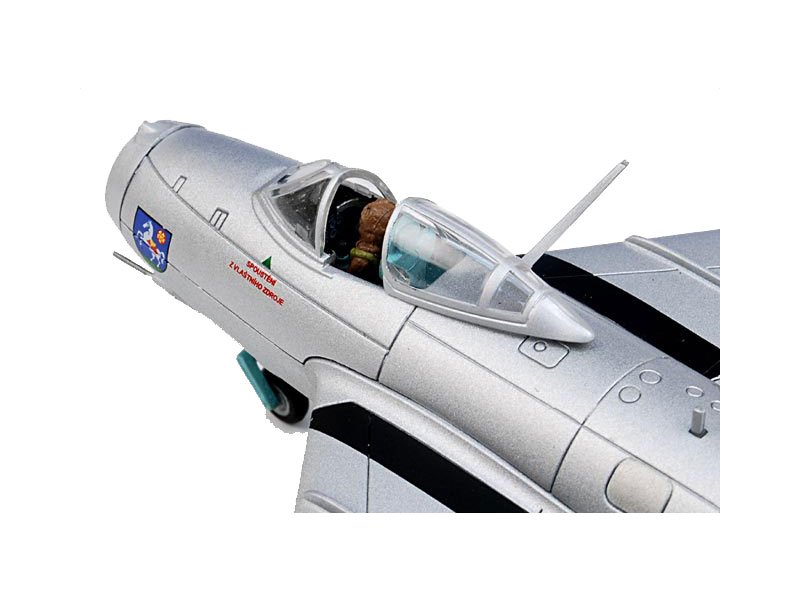 foto HobbyMaster - MIG-15 bis R, Czech Air Force