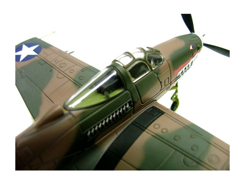 foto HobbyMaster - P-39 Aircobra USAAF
