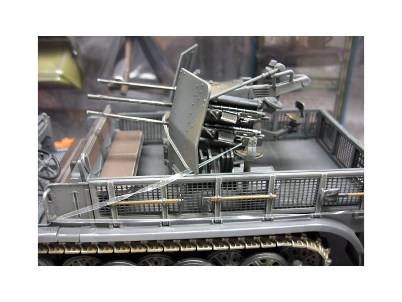 foto Forces of Valor - Sd. Kfz. 7/1 flakvierling - poj�zdn� flak, 1/32