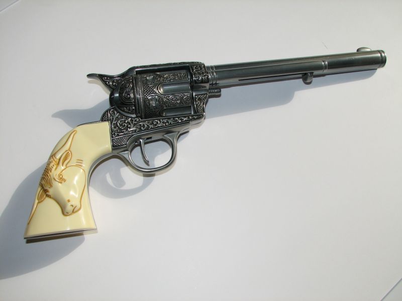 foto revolver 45