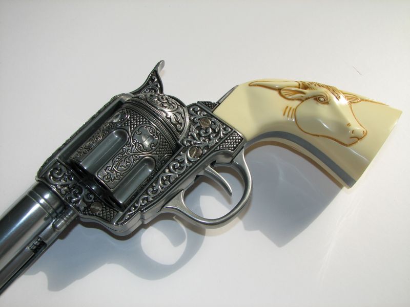 foto revolver 45