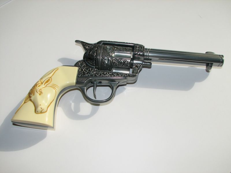 foto revolver 45