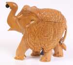 slon plný, světlý s jemnou řezbou 15,24 cm - NOVINKA