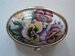 klasicky-oval-s-kvetinami---lekovka