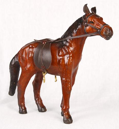 kun-hnedy---15-cm
