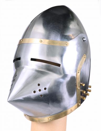 helma-ze-14-stoleti