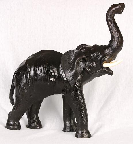slon-cerny---30-cm