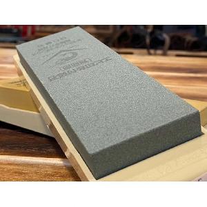 Japonsky-hruby-brusny-kamen-220-NANIWA